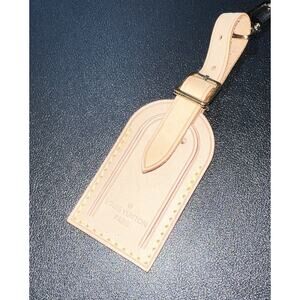 Louis Vuitton Paris Name Tag w/ S O Light Vachetta Beige Natural Small